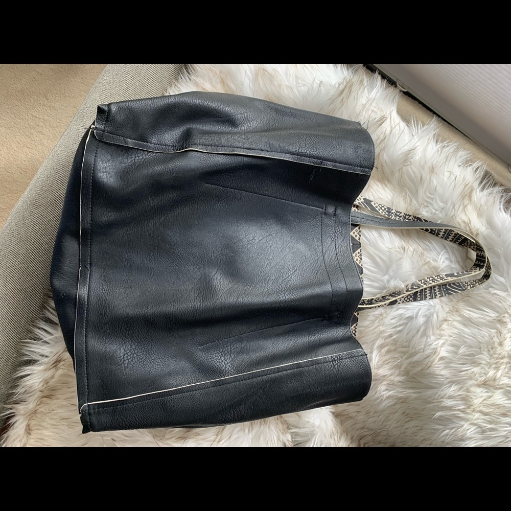 Reversible tote - Picture 4 of 4
